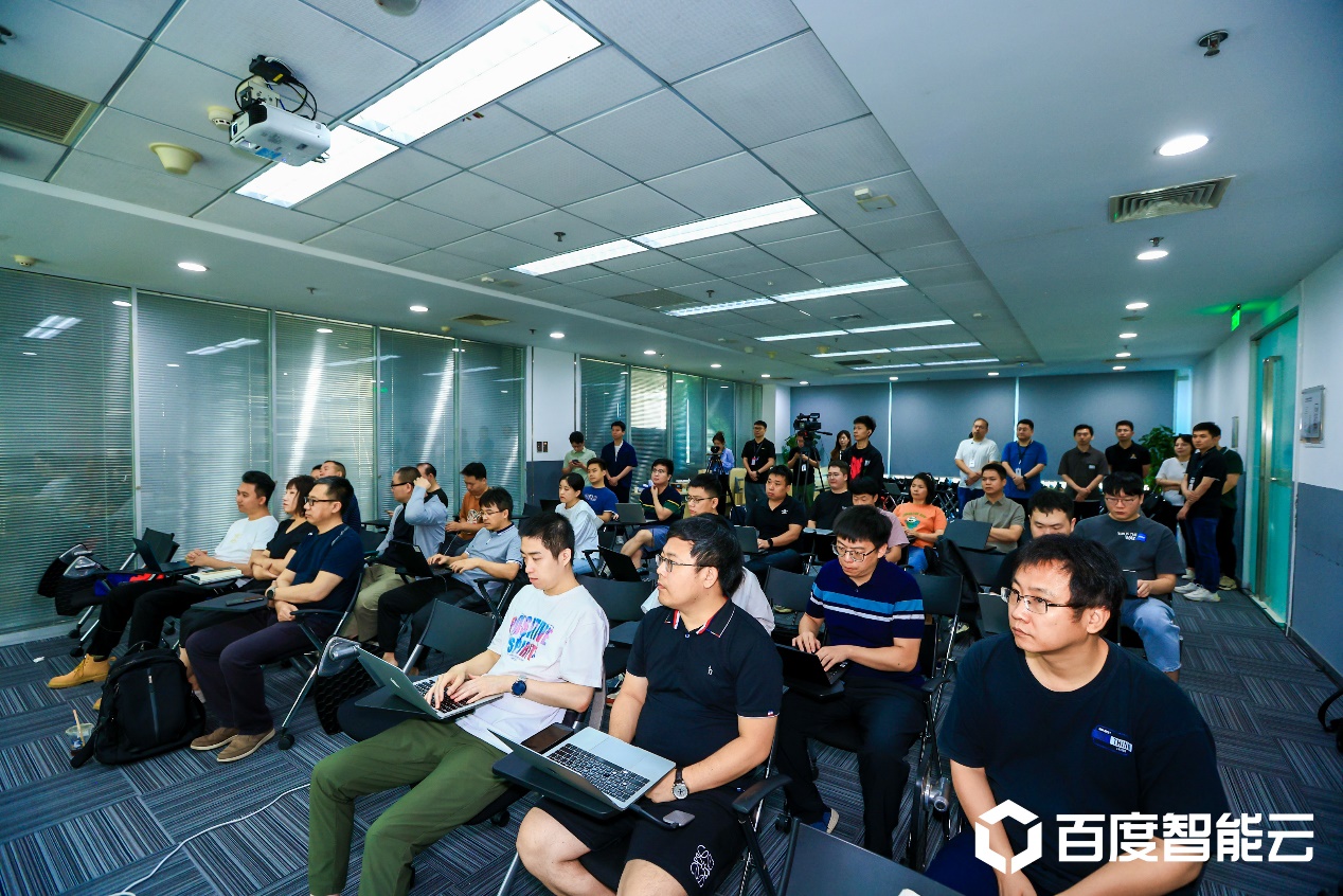 人生就是博官网动力受邀参与首期百度智能云文心千帆大模型平台实训营
